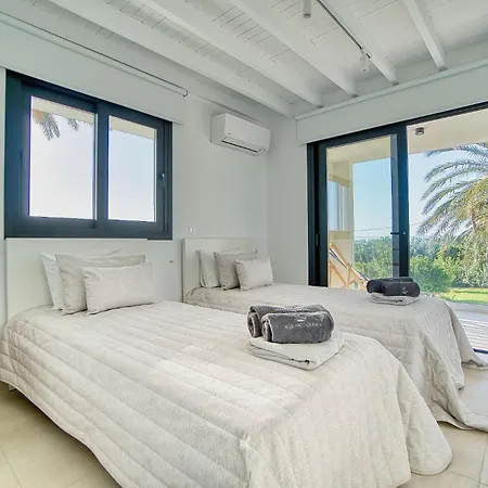 Villa Luxury Oasis *