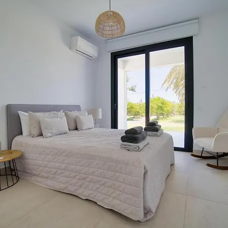 Luxury Oasis Villa