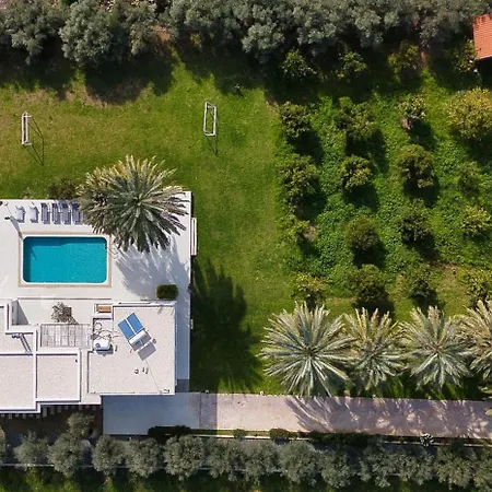 Luxury Oasis Pégeia