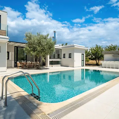 Villa Luxury Oasis